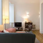 Lovelystay - Cozy Duplex With Patio Right Off Train&Metro Station